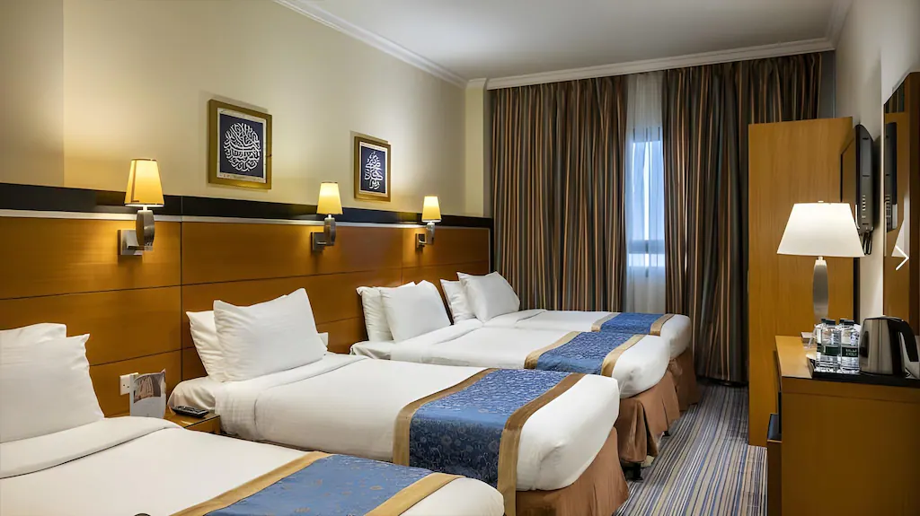 Hotel Madinah Essential